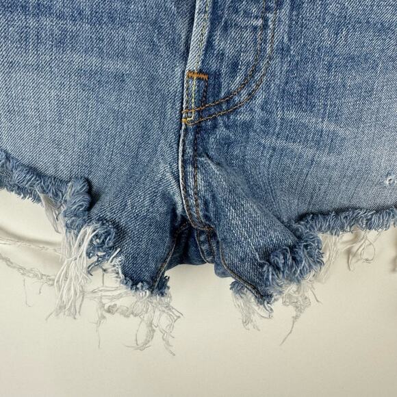 Levis 501 Womens Cutoff Distressed Denim Shorts Frayed Hem Sz 27 Everyday Casual - Picture 3 of 13
